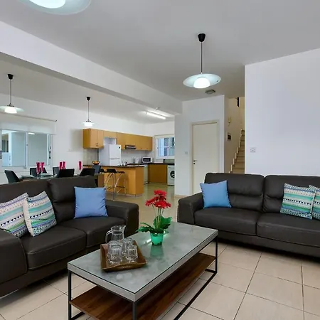 Crystal By Ezoria Coral Bay