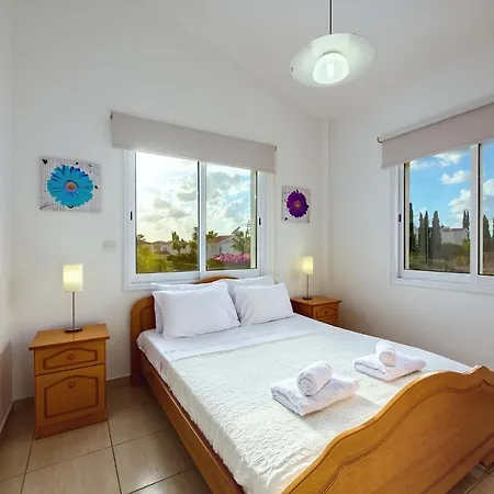 Crystal By Ezoria Villa