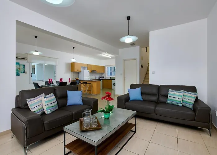 Crystal By Ezoria コーラル・ベイ