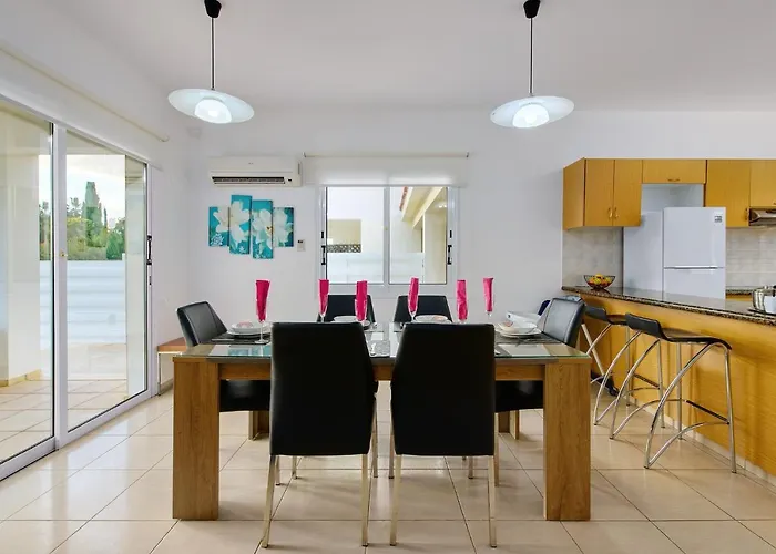 ヴィラ Crystal By Ezoria