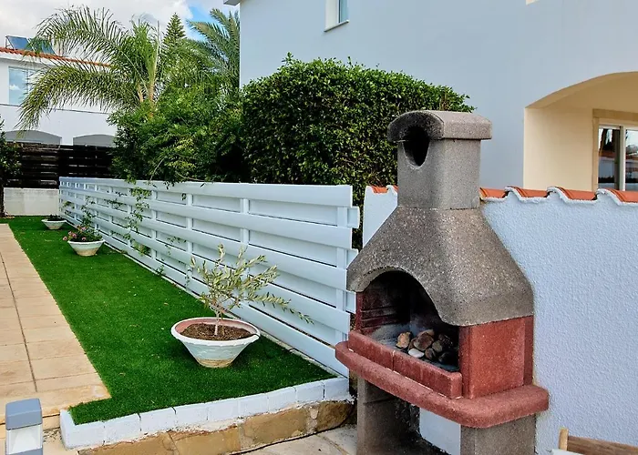 Crystal By Ezoria Villa Coral Bay