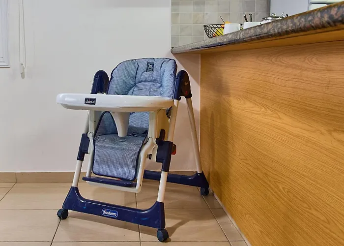 Crystal By Ezoria Villa *