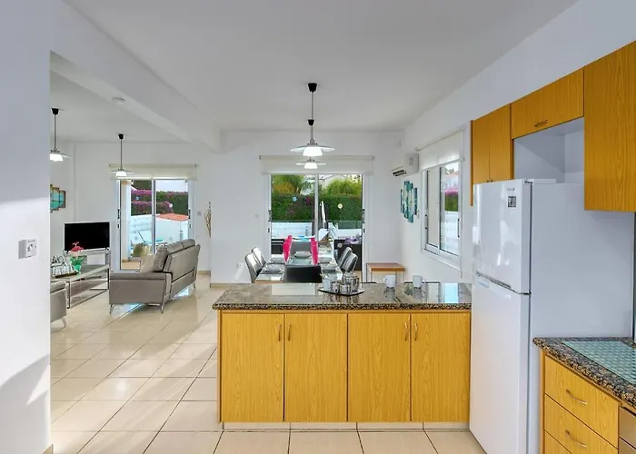 Crystal By Ezoria Villa Coral Bay