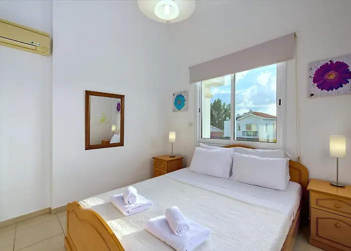 ヴィラ Crystal By Ezoria コーラル・ベイ