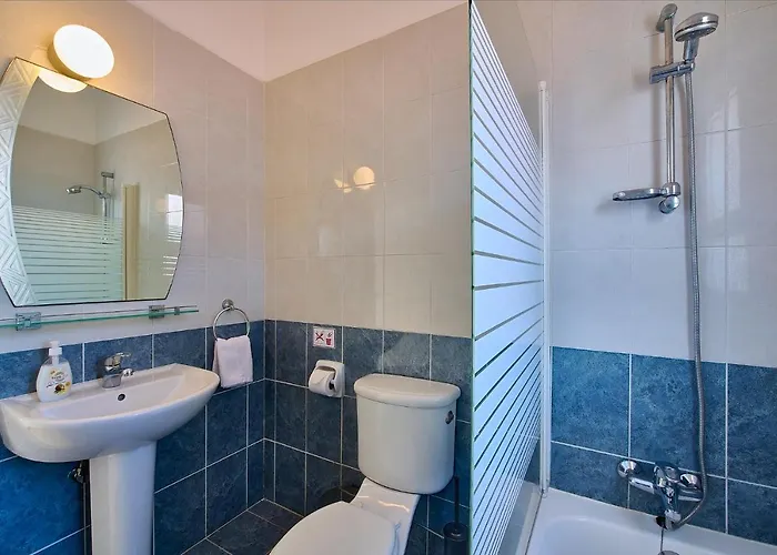 Villa Crystal By Ezoria *